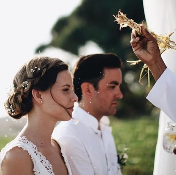 Best Bali Wedding Venues on the Beach - villa atas ombak