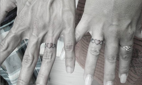 21 Wedding Band Tattoo Ideas (Instead Of A Ring!) - Tattoo Glee | Wedding  band tattoo, Wedding ring finger tattoos, Wedding finger tattoos