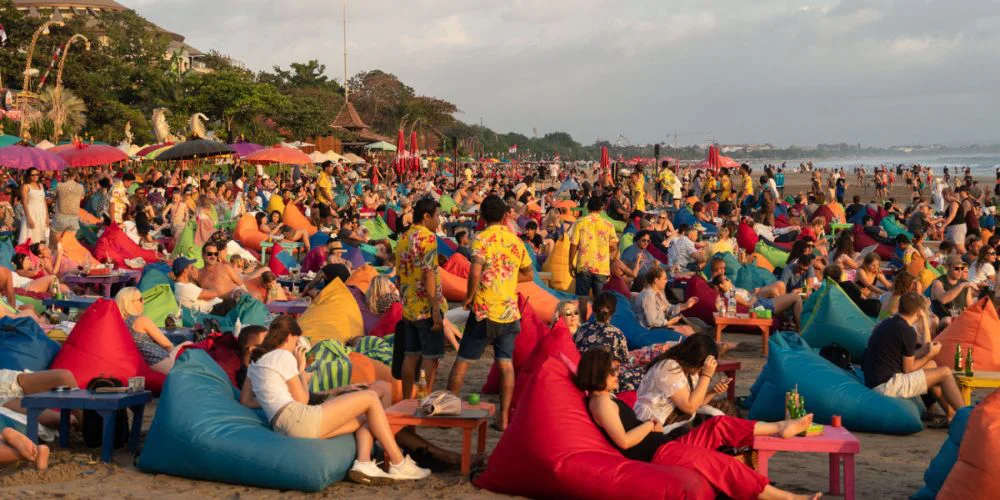 Crowds and Peak Season