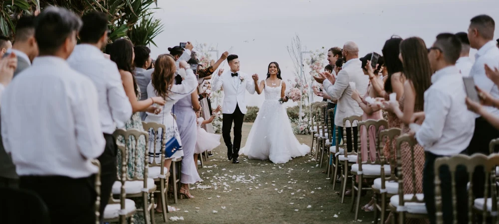 For the Bride - Tropical Elegance and Comfort