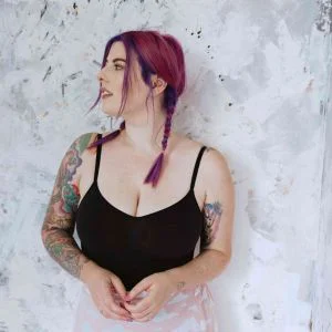 Kat Williams from Rock and Roll Bride