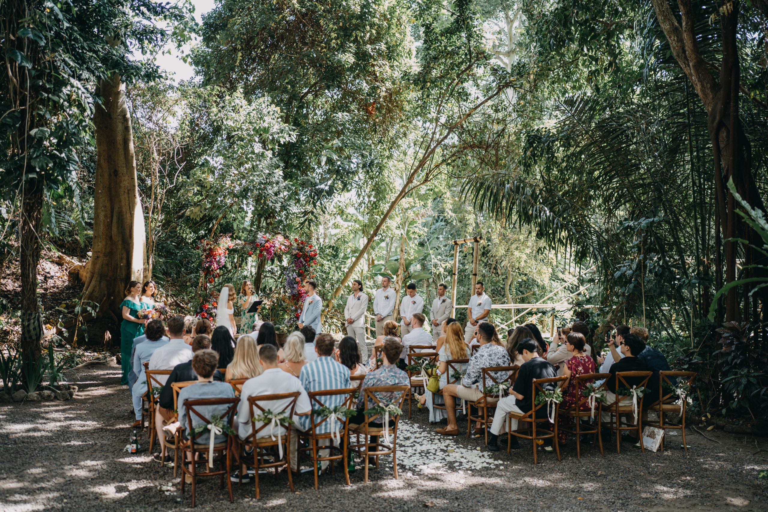 What sets out jungle wedding package set apart
